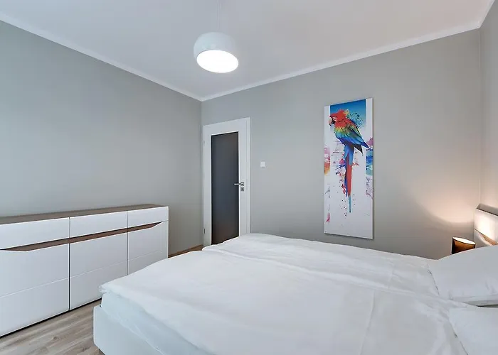 Triapart Chmielna Park 2 *